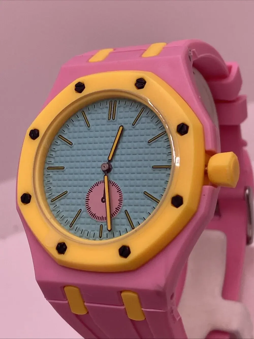 Unisex Unbranded Colorful Fun Quartz Fashion Watch New Battery